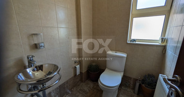 Spacious Four Bedroom Penthouse in Central Geroskipou for sale