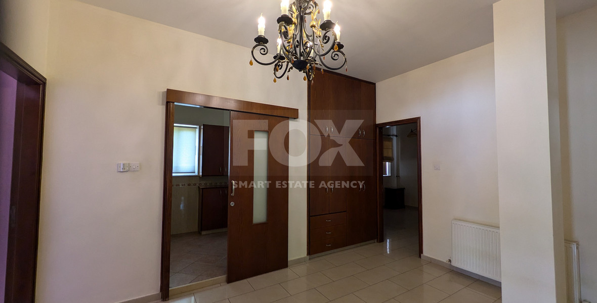Spacious Four Bedroom Penthouse in Central Geroskipou for sale