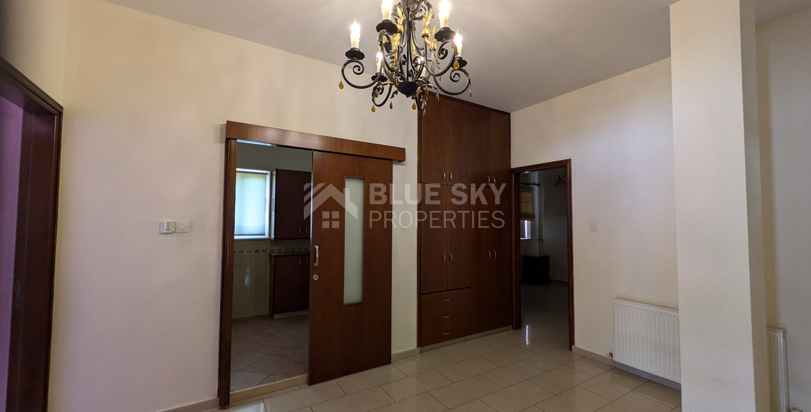 Spacious Four Bedroom Penthouse in Central Geroskipou for sale