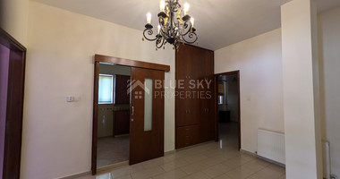 Spacious Four Bedroom Penthouse in Central Geroskipou for sale