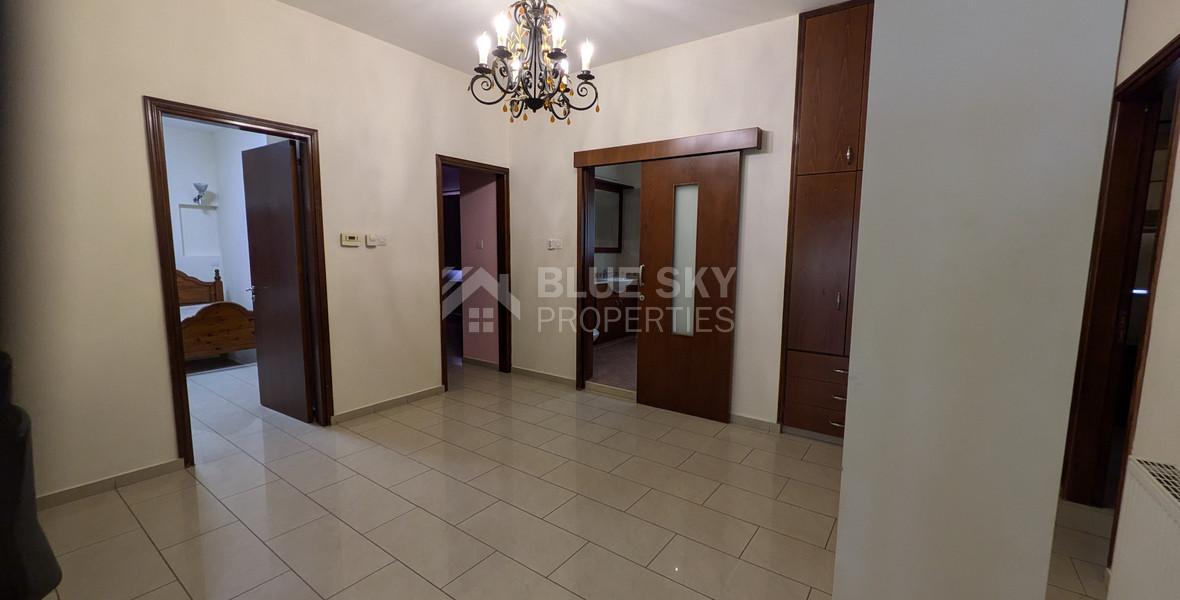 Spacious Four Bedroom Penthouse in Central Geroskipou for sale