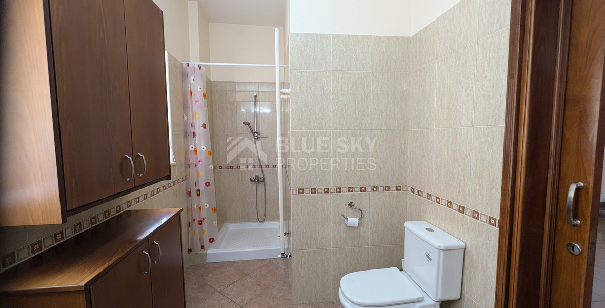 Spacious Four Bedroom Penthouse in Central Geroskipou for sale