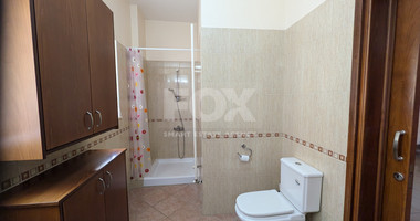 Spacious Four Bedroom Penthouse in Central Geroskipou for sale