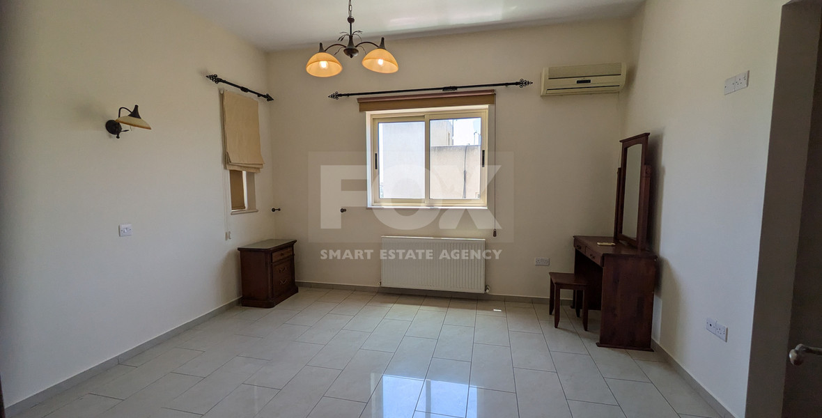 Spacious Four Bedroom Penthouse in Central Geroskipou for sale