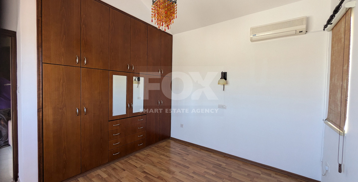 Spacious Four Bedroom Penthouse in Central Geroskipou for sale