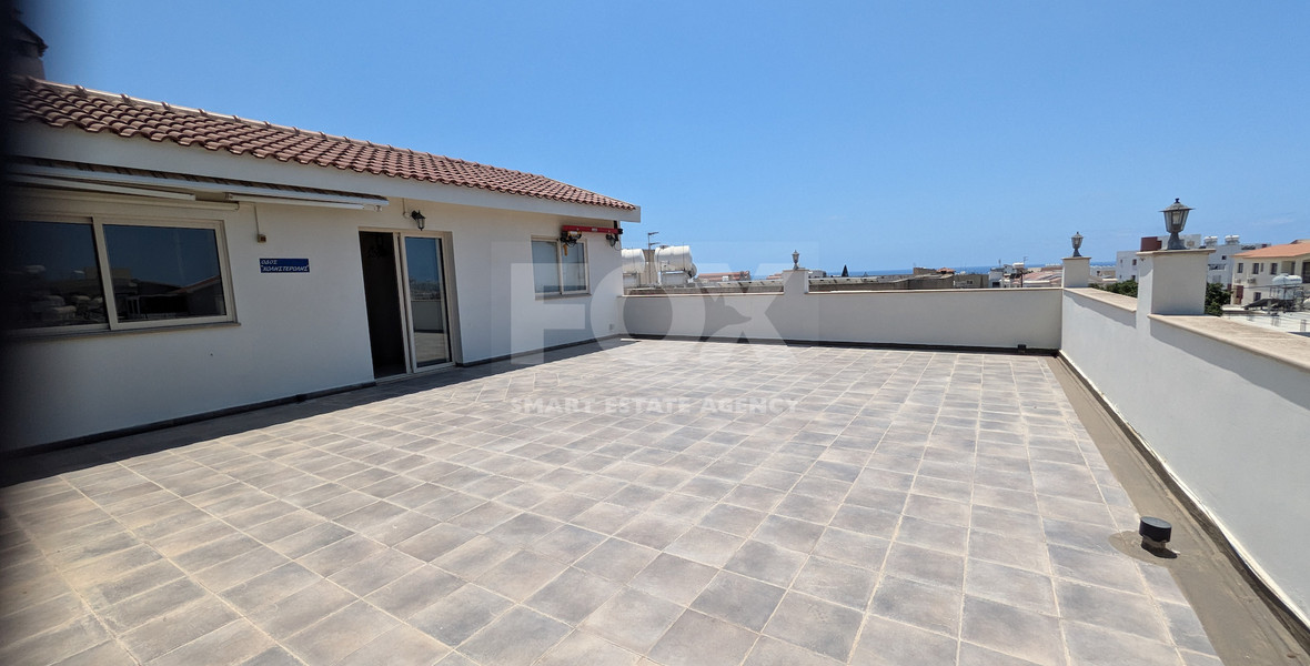 Spacious Four Bedroom Penthouse in Central Geroskipou for sale