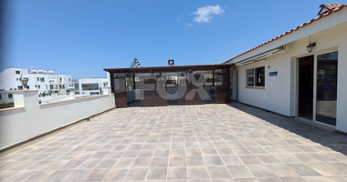 Spacious Four Bedroom Penthouse in Central Geroskipou for sale