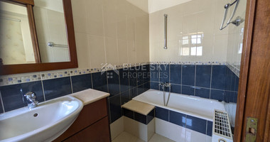 Spacious Four Bedroom Penthouse in Central Geroskipou for sale