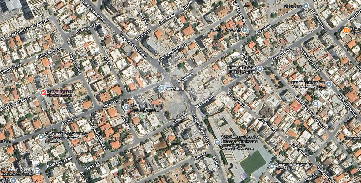 Large Building Plot for Sale in Mesa Geitonia