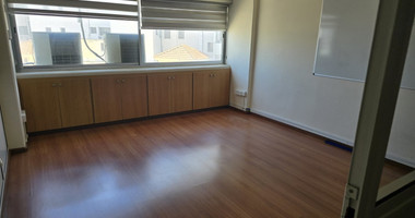 RENT: OFFICE ON THE NICOLAOU BUSINESS CENTRE WITH COVERED PARKING AND WALKING DISTANCE TO ALL AMENITIES.