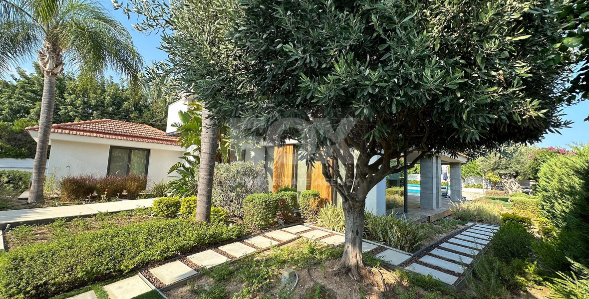 FOR RENT LUXURY FURNISHED 4 BEDROOM VILLA WITH SEPARATE MAIDS QUARTER WITH BEAUTIFUL GARDENS AND POOL IN GERMASOGIA AREA.