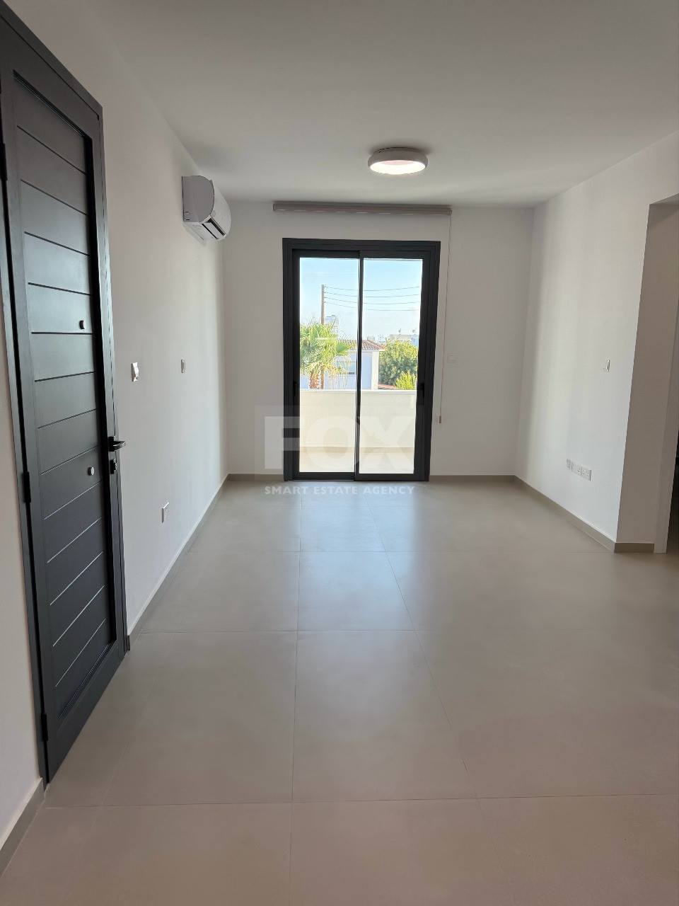 Modern Two Bedroom Apartment in central Anavargos Area, Paphos