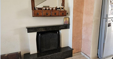 For Sale: Bright Three Bedroom Home in Chloraka, Paphos