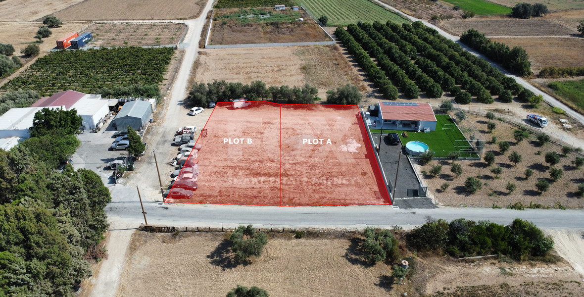 Corner Plot for sale in Kolossi: Next to Green Area
