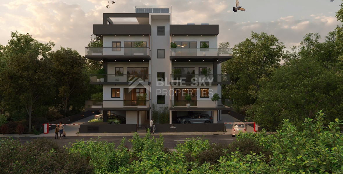 Three Bedroom penthouse with private Roof Garden for sale in Kato Polemidia