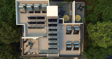 Three Bedroom penthouse with private Roof Garden for sale in Kato Polemidia