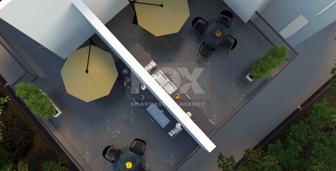 Three Bedroom penthouse with private Roof Garden for sale in Kato Polemidia