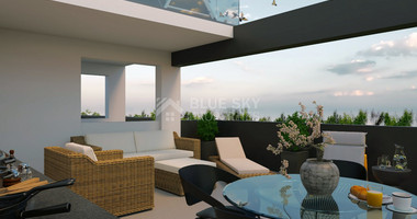 Three Bedroom penthouse with private Roof Garden for sale in Kato Polemidia
