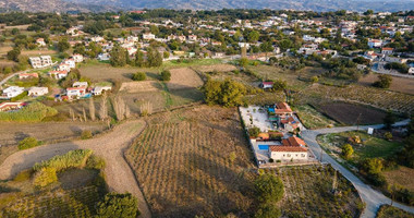 For sale, Residential field in Polemi community, in Paphos district.
