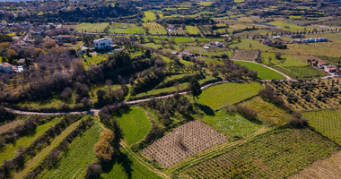 For sale: Residential field in Polemi community,  in Paphos District.