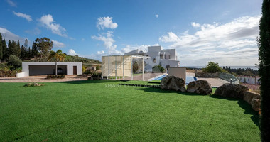 Exclusive Four-Bedroom Luxury Villa for Sale in Kouklia, Pafos