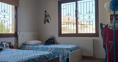 Three bedroom detached house with pool for rent in Moni, Limassol