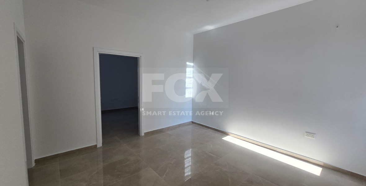 Unfurnished Ground Floor Office 100m2 in Ypsonas For Rent