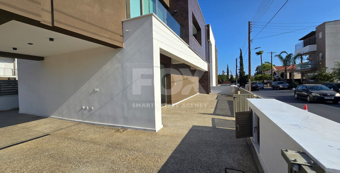 Unfurnished Ground Floor Office 100m2 in Ypsonas For Rent