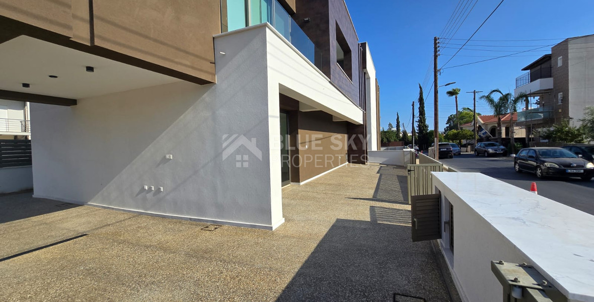 Unfurnished Ground Floor Office 100m2 in Ypsonas For Rent