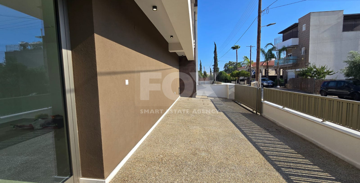 Unfurnished Ground Floor Office 100m2 in Ypsonas For Rent