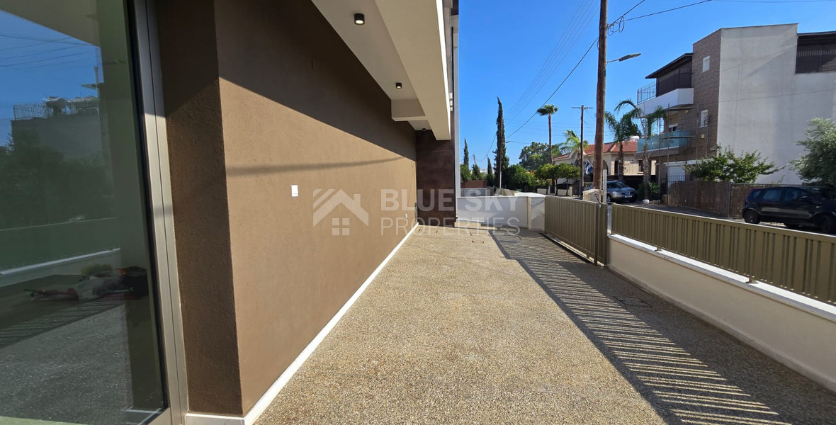 Unfurnished Ground Floor Office 100m2 in Ypsonas For Rent