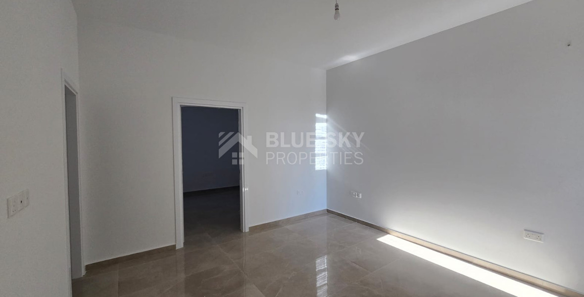 Unfurnished Ground Floor Office 100m2 in Ypsonas For Rent