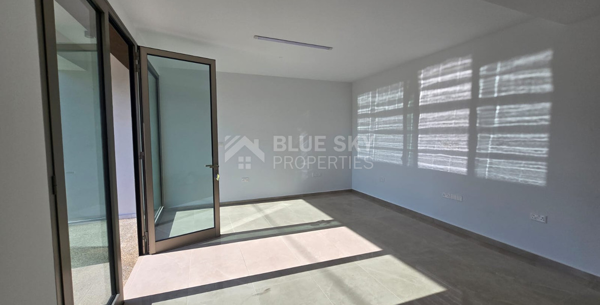 Unfurnished Ground Floor Office 100m2 in Ypsonas For Rent