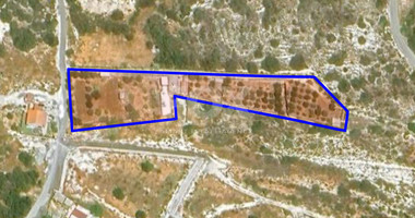 Large Residential Field for Sale in Agios Tychon