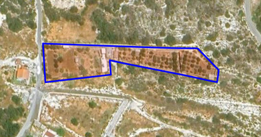 Large Residential Field for Sale in Agios Tychon