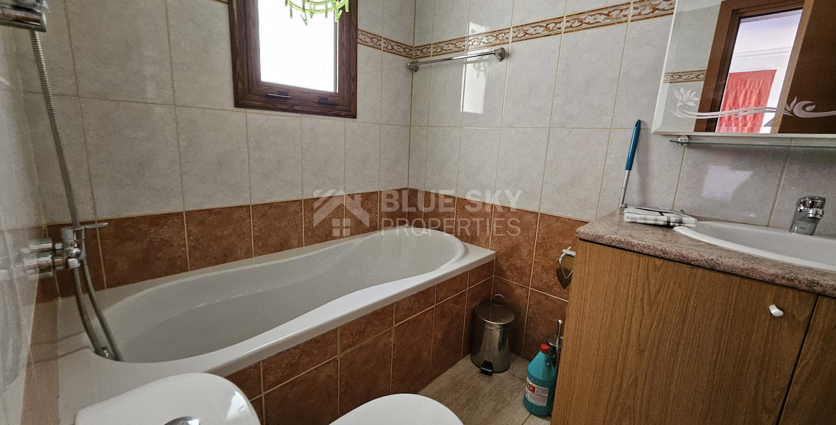 Fully Furnished-Beautiful Three Bedroom Semi Detached House for rent in Zakaki