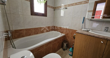 Fully Furnished-Beautiful Three Bedroom Semi Detached House for rent in Zakaki