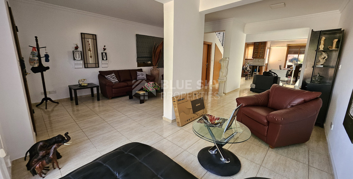 Fully Furnished-Beautiful Three Bedroom Semi Detached House for rent in Zakaki