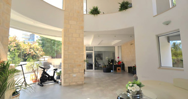 Five bedroom detached villa for sale in Agios Athanasios