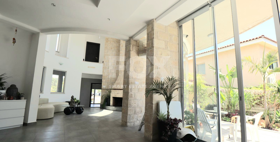 Five bedroom detached villa for sale in Agios Athanasios