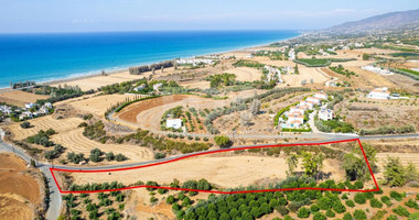 Tourist large Field in Argaka, in Paphos for sale.