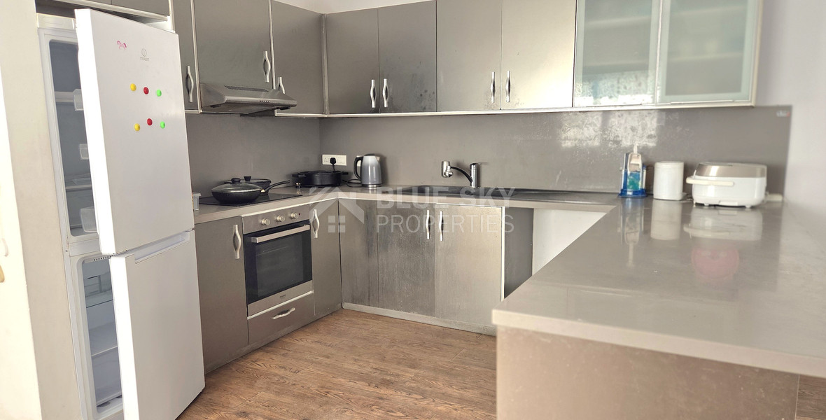 Six Bedroom Semi detached House for sale in Agios Athanasios