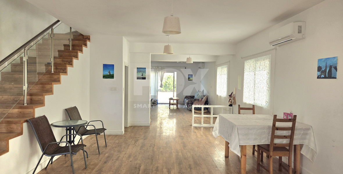 Six Bedroom Semi detached House for sale in Agios Athanasios