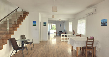 Six Bedroom Semi detached House for sale in Agios Athanasios