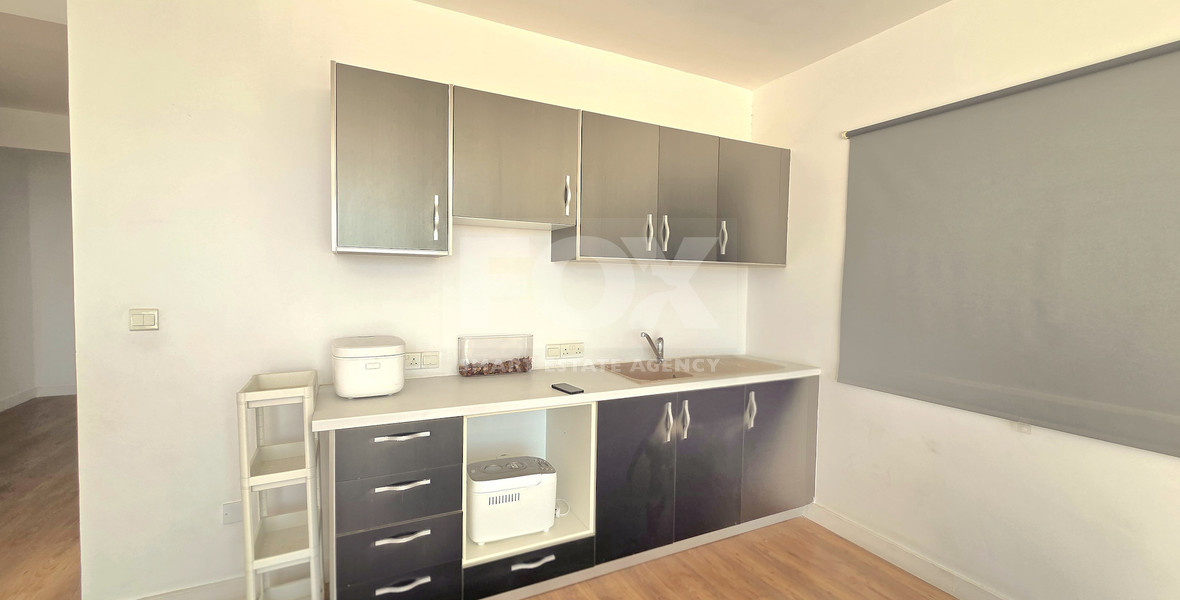 Six Bedroom Semi detached House for sale in Agios Athanasios