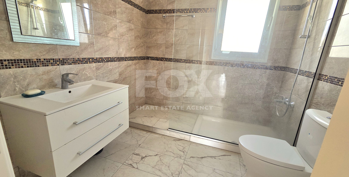 Six Bedroom Semi detached House for sale in Agios Athanasios