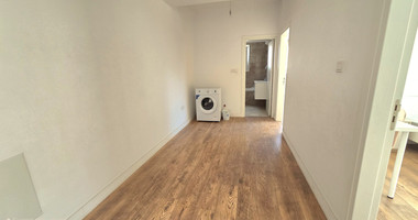 Six Bedroom Semi detached House for sale in Agios Athanasios