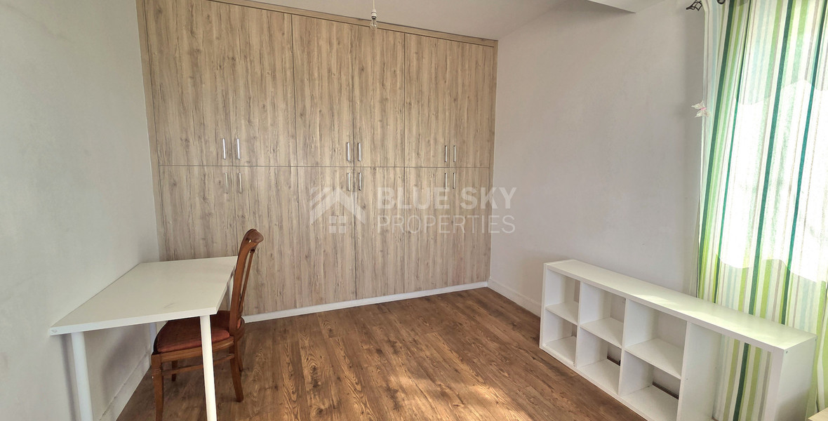 Six Bedroom Semi detached House for sale in Agios Athanasios