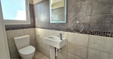 Six Bedroom Semi detached House for sale in Agios Athanasios