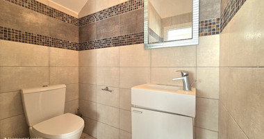 Six Bedroom Semi detached House for sale in Agios Athanasios